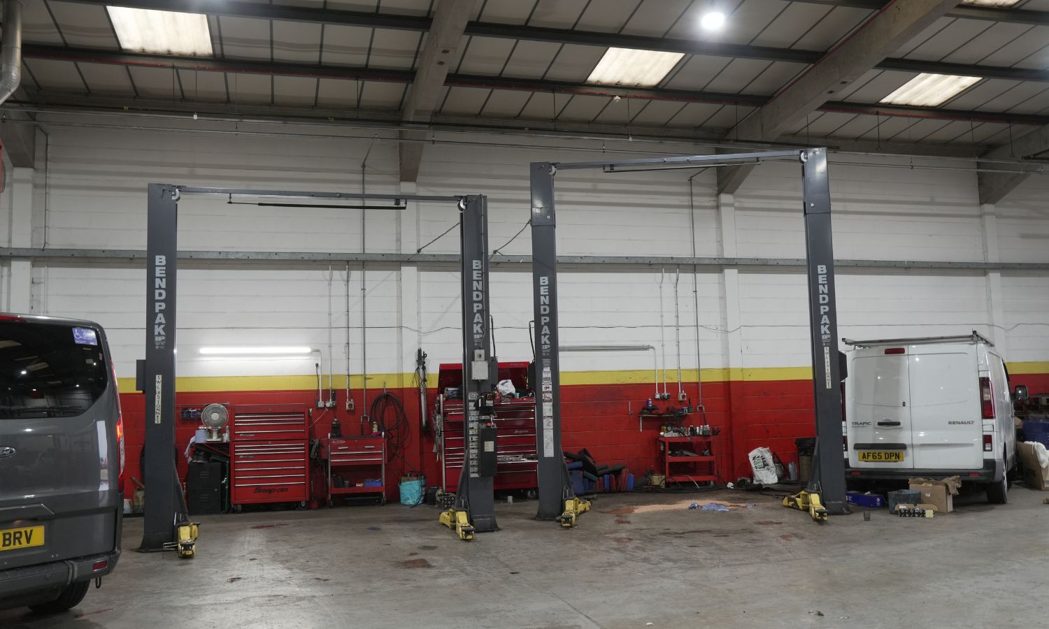 Vehicle serviving and repairs in Southampton